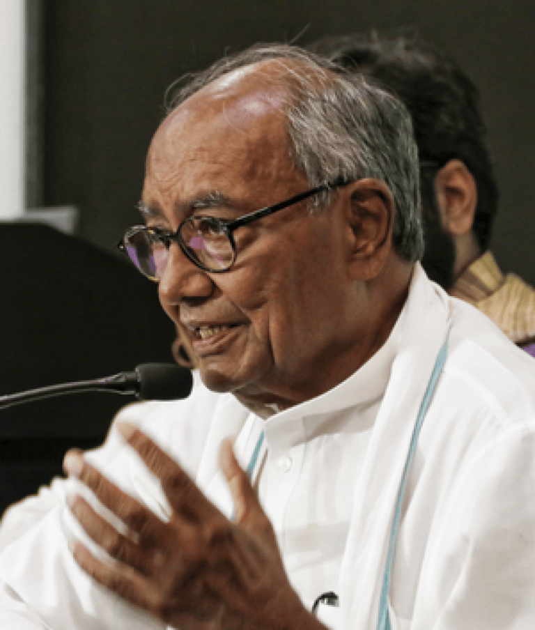 सत्य सनातन स्वाभिमान यात्रा से पहले धार्मिक अनुष्ठान में जुटे दिग्विजय सिंह