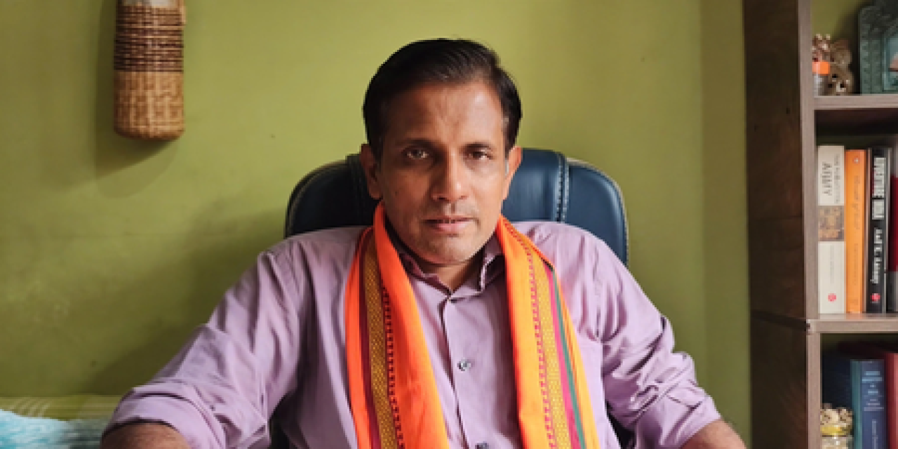 Government बदलने के लिए खून-खराबे की बात क्यों? तुहिन सिन्हा का कांग्रेस और प्रशांत भूषण पर तीखा हमला