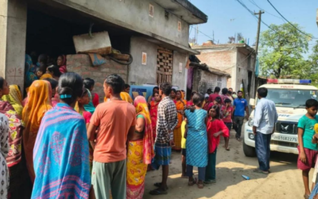 साहिबगंज में युवक ने पत्नी की गला रेतकर हत्या की, फिर खुद फांसी लगाकर दी जान