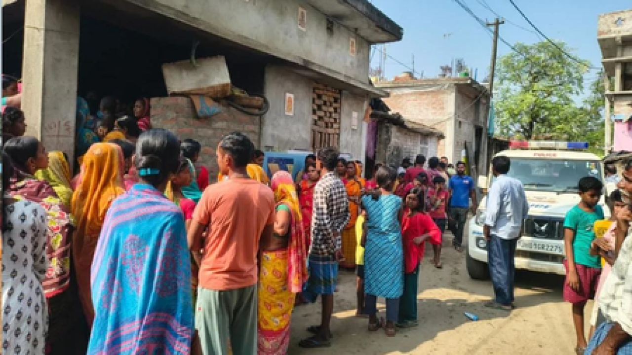साहिबगंज में युवक ने पत्नी की गला रेतकर हत्या की, फिर खुद फांसी लगाकर दी जान
