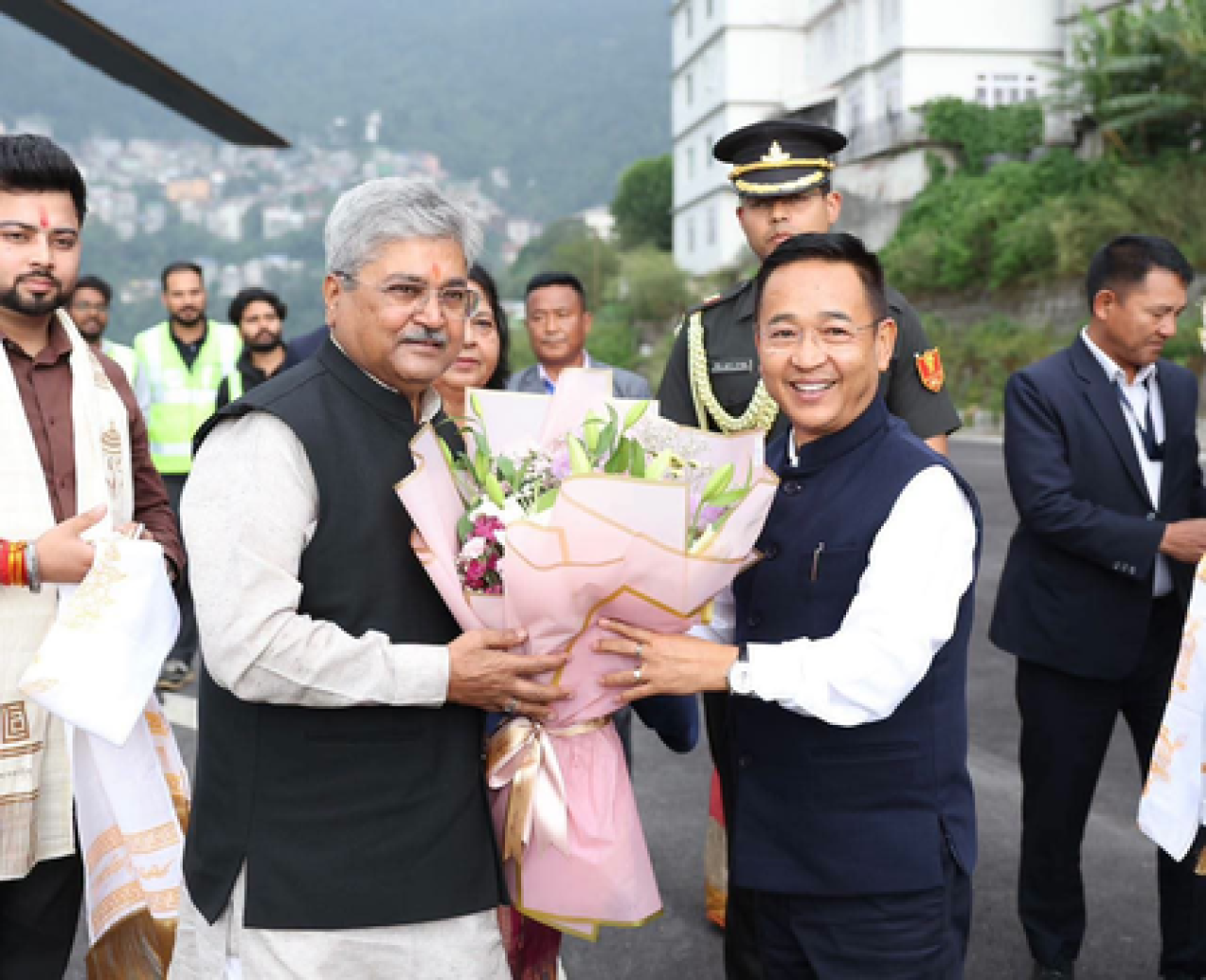 सिक्किम पहुंचे नवनियुक्त Governor दुष्यंत कुमार गौतम, Monday  को लोकभवन में शपथ ग्रहण समारोह
