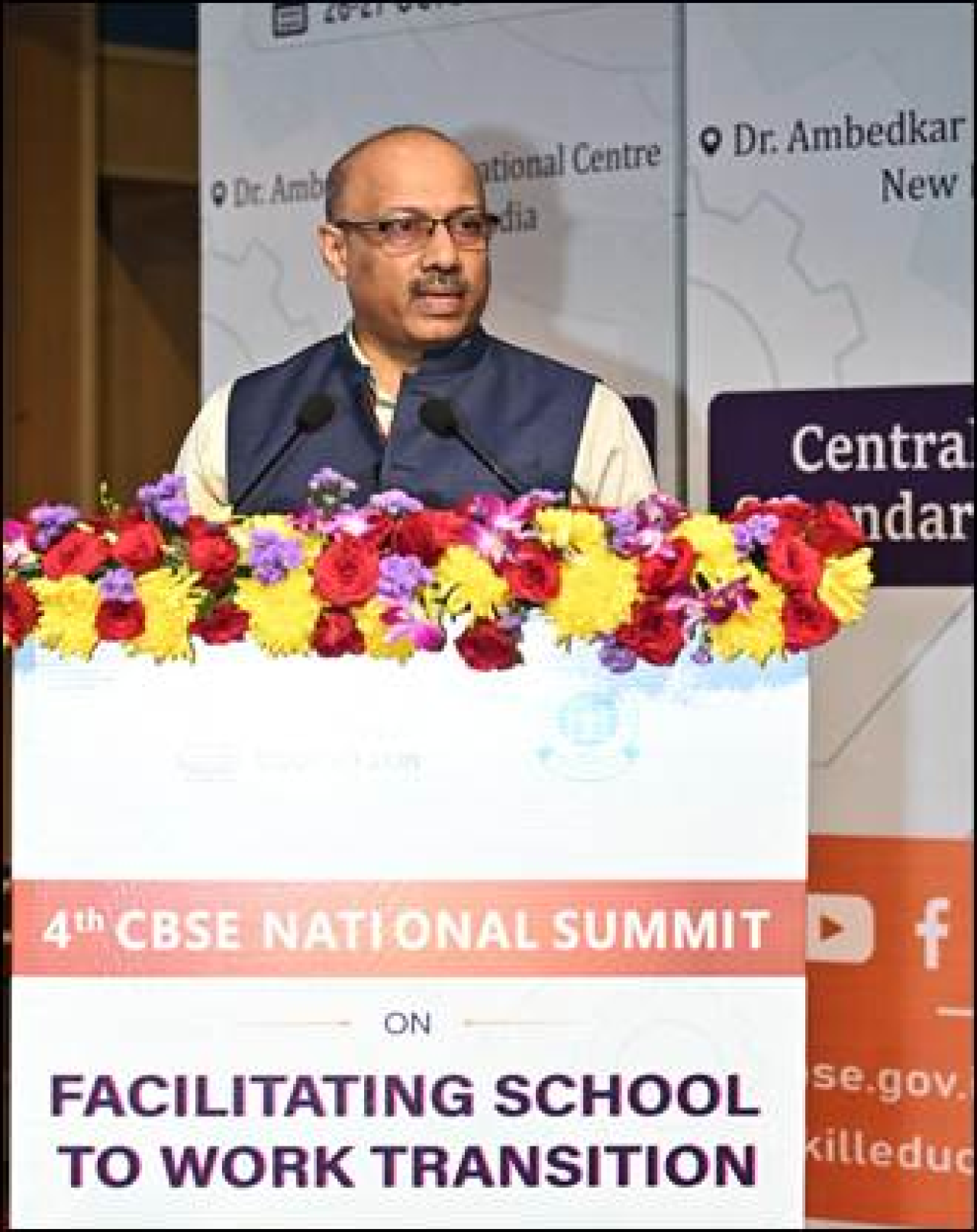 स्कूल से करियर तक की राह आसान बनाने पर जोर, शिक्षा सचिव की सीबीएसई को सलाह