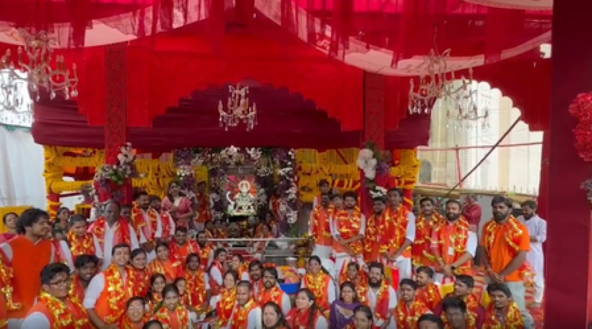 हैदराबाद : भाग्यलक्ष्मी मंदिर में अष्टमी पर मराठी ढोल ताशा वादन सेवा ने खींचा लोगों का ध्यान