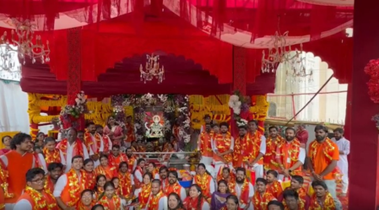 हैदराबाद : भाग्यलक्ष्मी मंदिर में अष्टमी पर मराठी ढोल-ताशा वादन सेवा ने खींचा लोगों का ध्यान