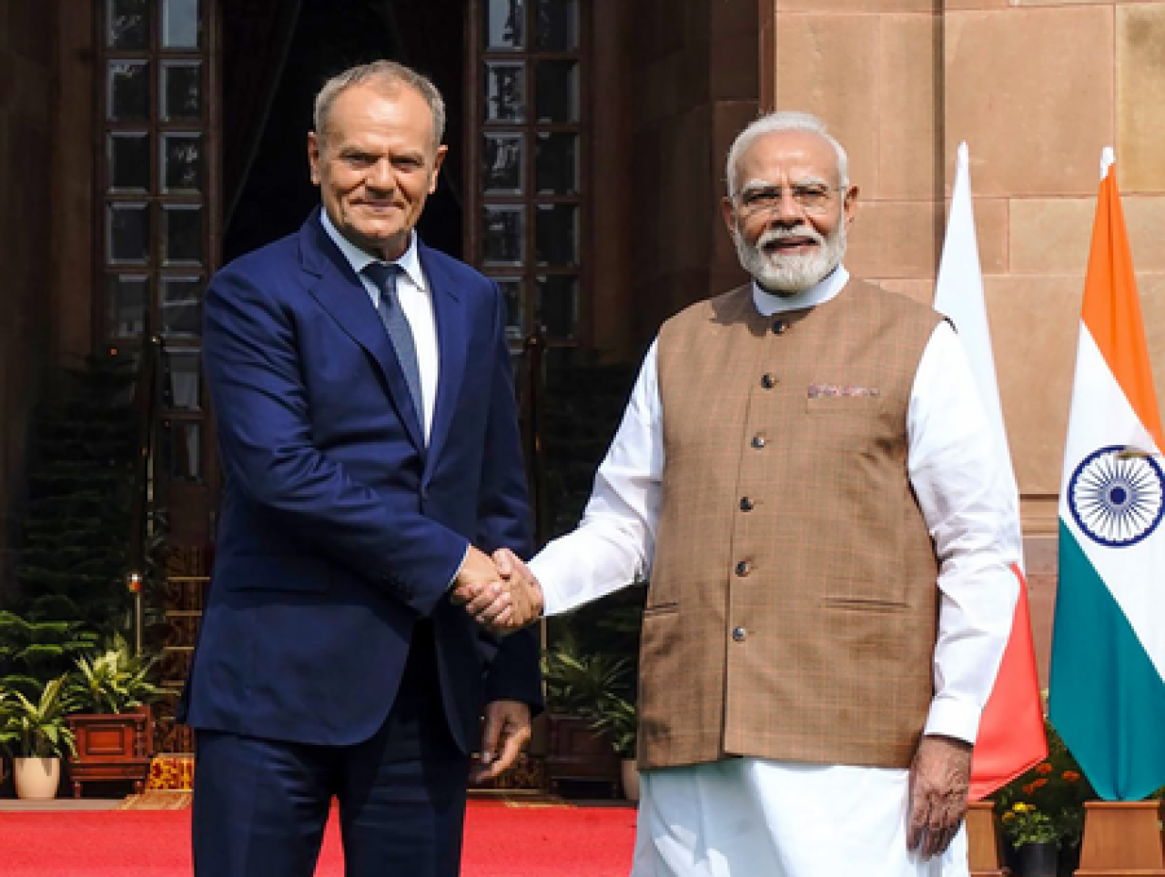 हैदराबाद हाउस में Prime Minister मोदी से मिले पोलैंड के पीएम डोनाल्ड टस्क