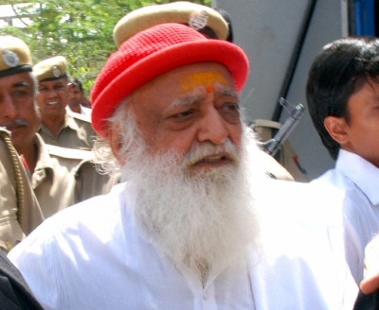 Supreme Court ने उम्रकैद की सजा काट रहे आसाराम की पेरोल बढ़ाने से किया इनकार