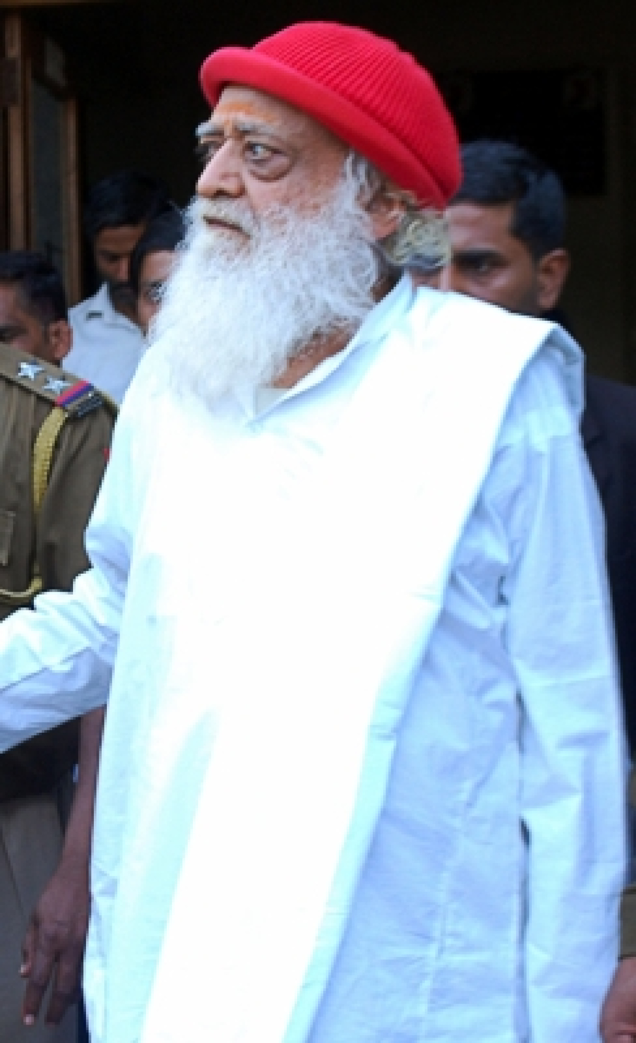 Supreme Court ने मेडिकल पैरोल बढ़ाने की मांग ठुकराई, आसाराम को जेल लौटने का निर्देश