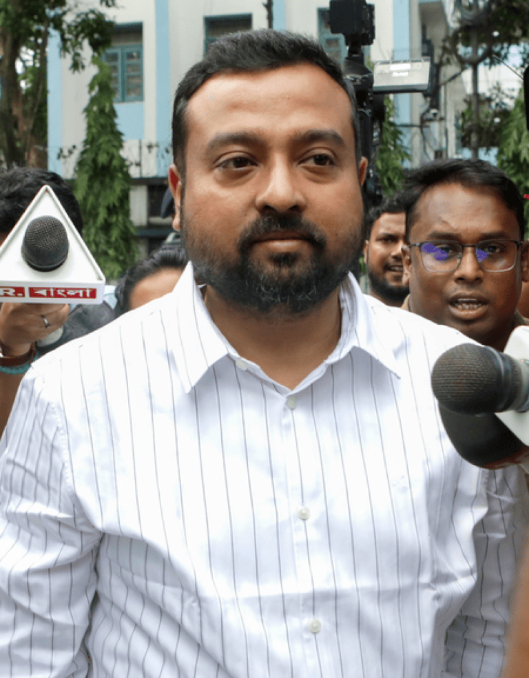 बंगाल में मिट्टी चोरी का मामला: अभिषेक बनर्जी के सहयोगी को 10 दिन की पुलिस हिरासत में भेजा गया
